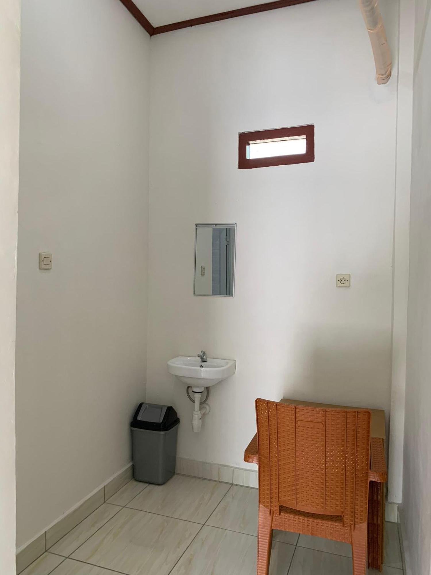 Bertus Guesthouse Labuan Bajo Eksteriør billede