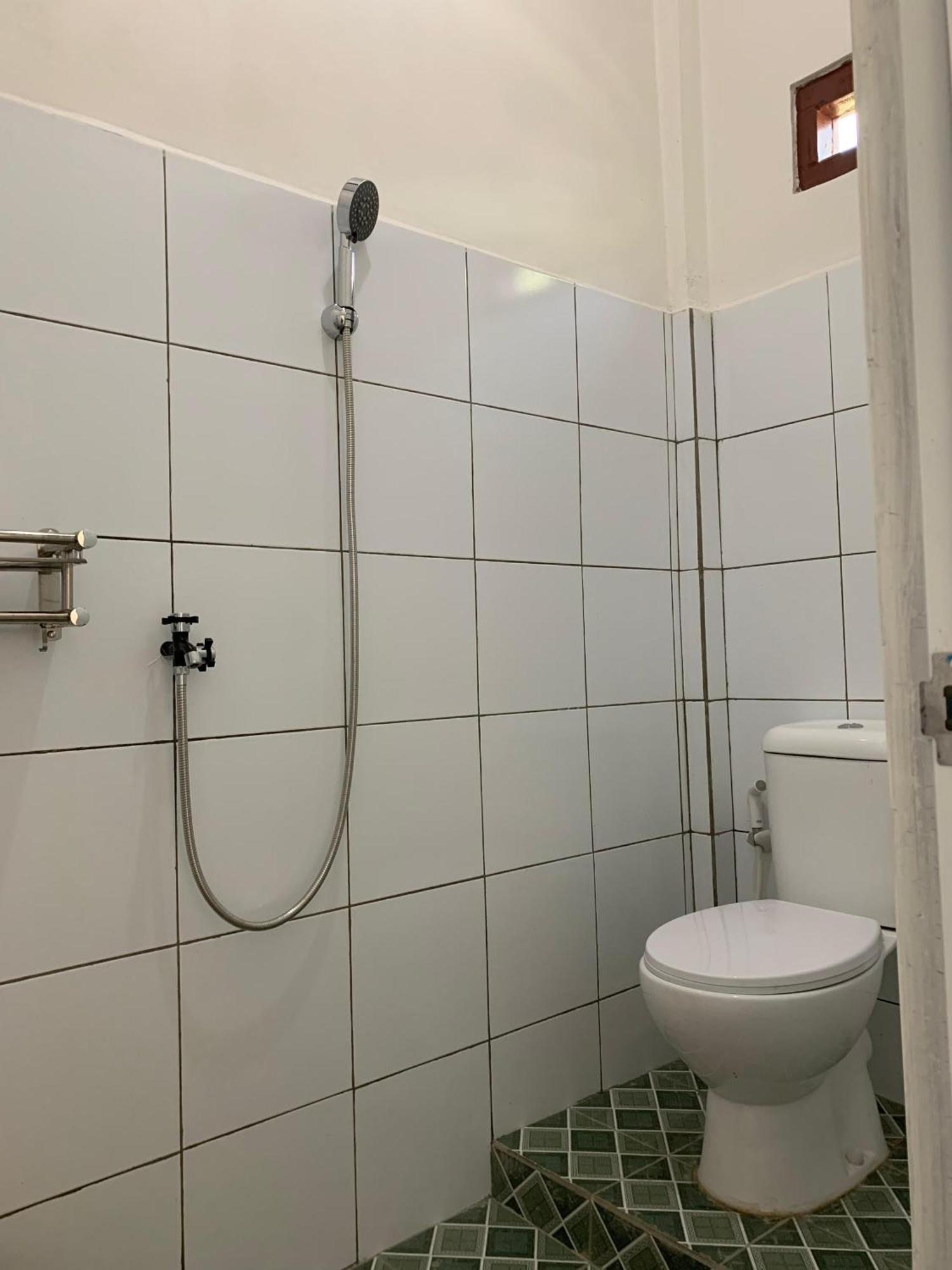 Bertus Guesthouse Labuan Bajo Eksteriør billede